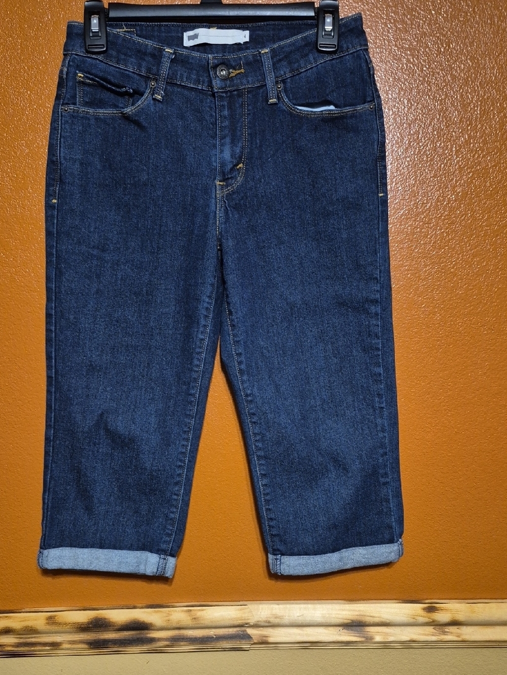 Levi's Dark Blue Cropped Ankle Jeans